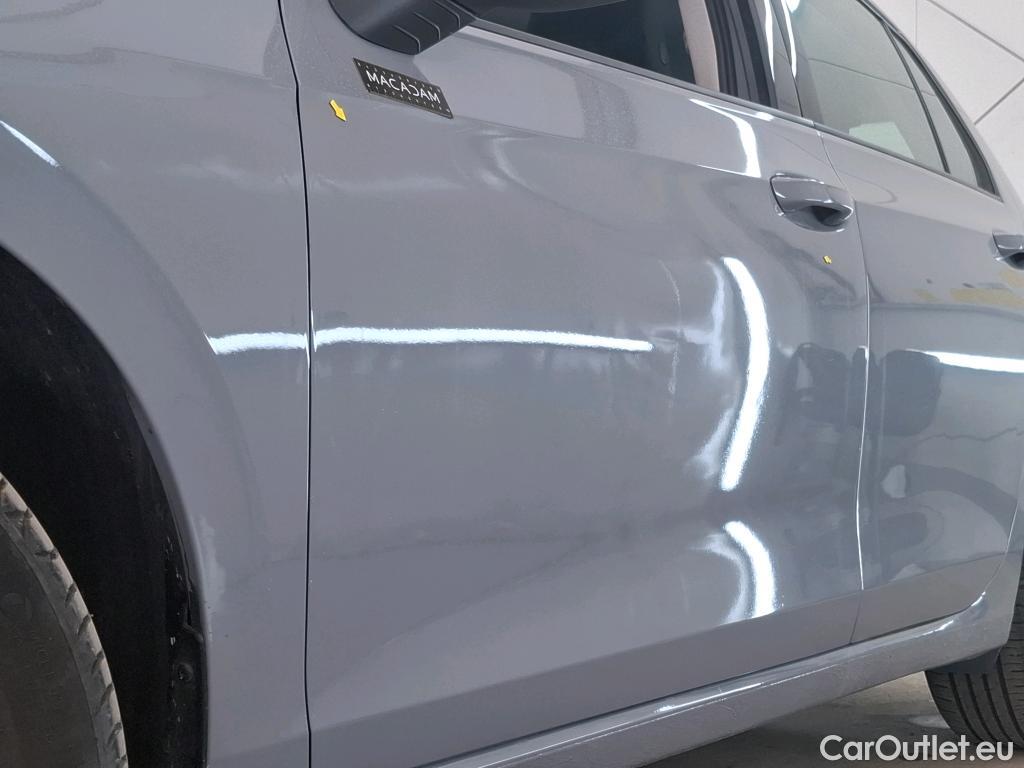  Volkswagen  Golf  VOLKSWAGEN / 2020 / 5P / Berline 1.0 eTSI OPF 110 DSG7 Life Business 1st #16