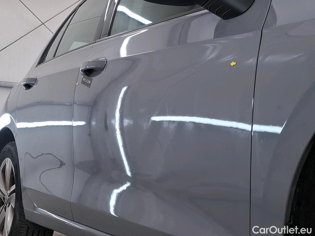  Volkswagen  Golf  VOLKSWAGEN / 2020 / 5P / Berline 1.0 eTSI OPF 110 DSG7 Life Business 1st #45