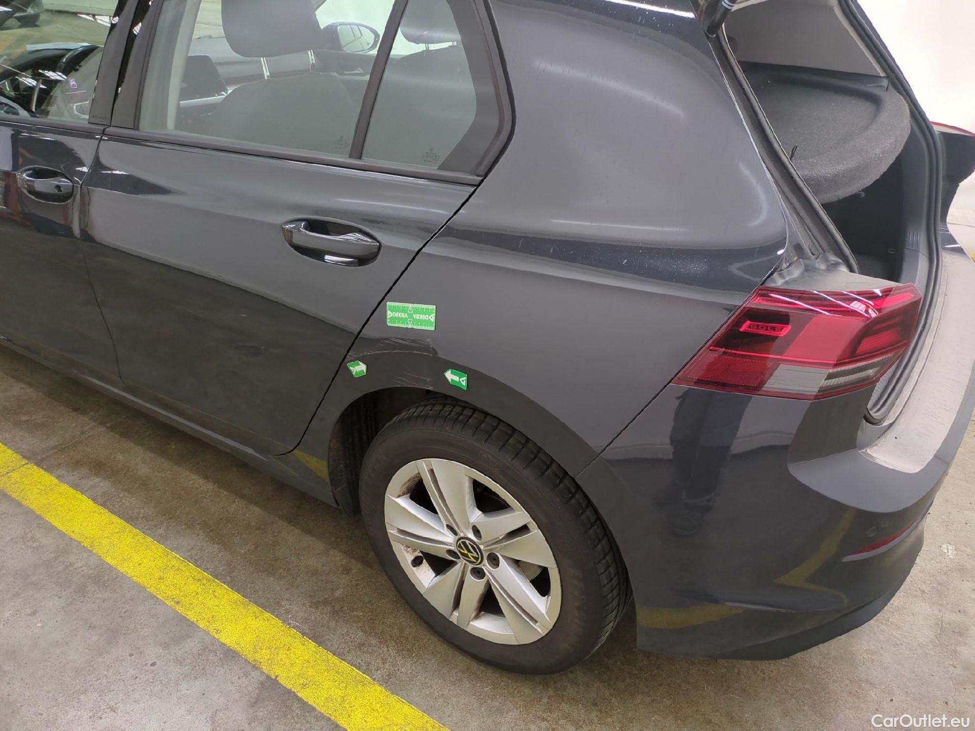  Volkswagen  Golf  VOLKSWAGEN / 2020 / 5P / Berline 1.5 eTSI OPF 130 DSG7 Life Busi #12