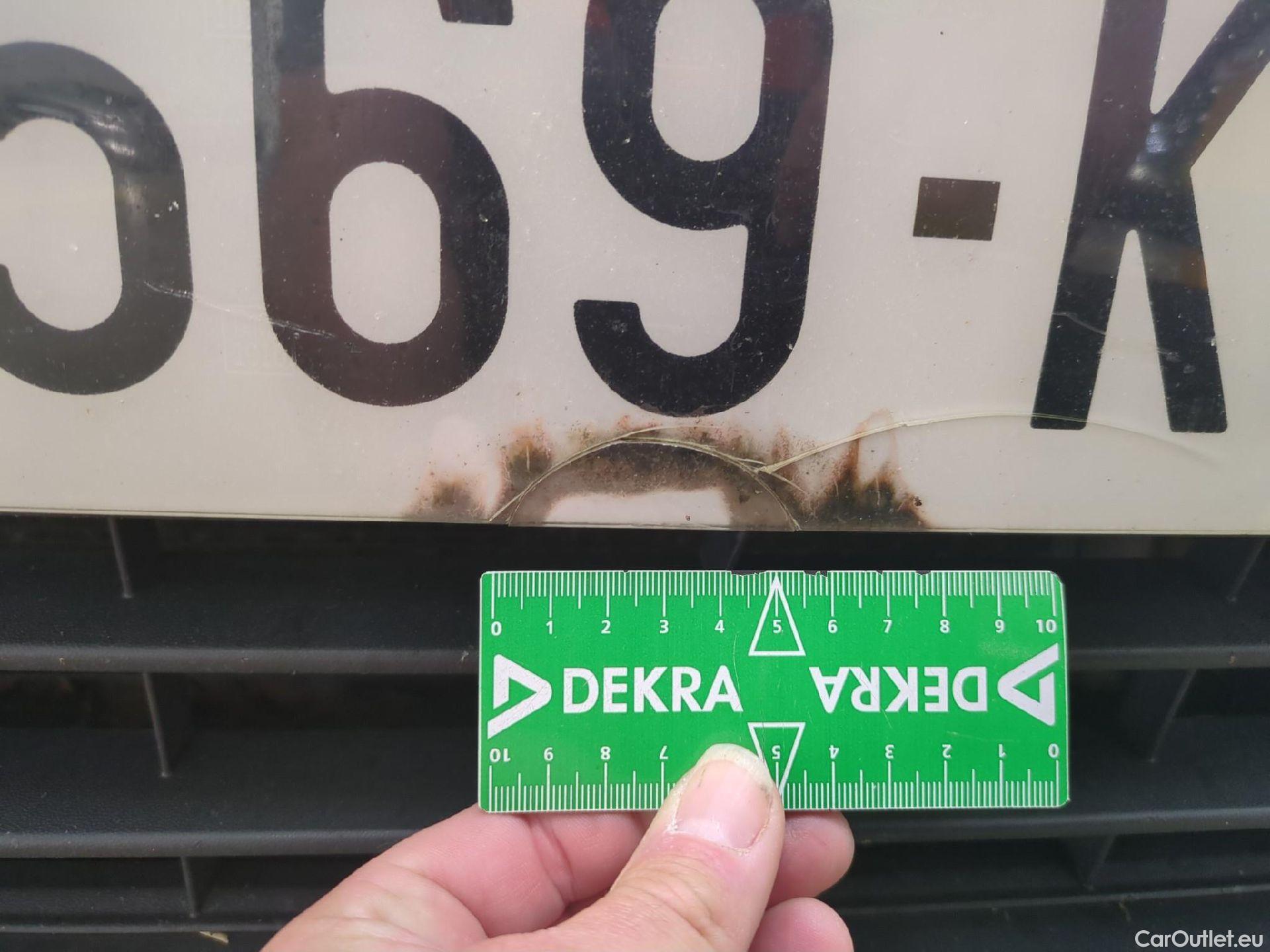  Volkswagen  Golf  VOLKSWAGEN / 2020 / 5P / Berline 1.5 eTSI OPF 130 DSG7 Life Busi #3