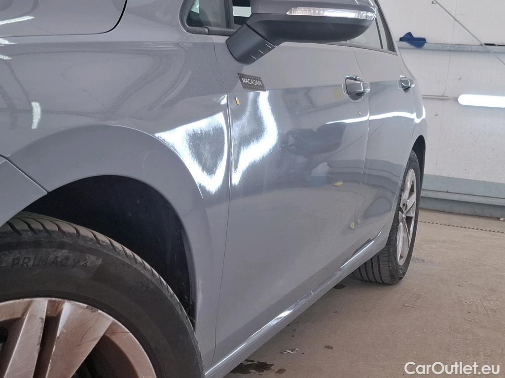  Volkswagen  Golf  VOLKSWAGEN / 2020 / 5P / Berline 1.0 eTSI OPF 110 DSG7 Life Business 1st #22