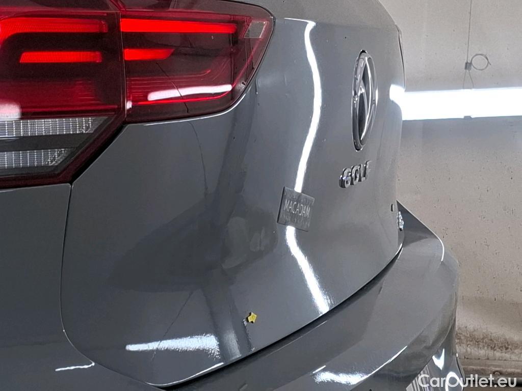  Volkswagen  Golf  VOLKSWAGEN / 2020 / 5P / Berline 1.0 eTSI OPF 110 DSG7 Life Business 1st #63