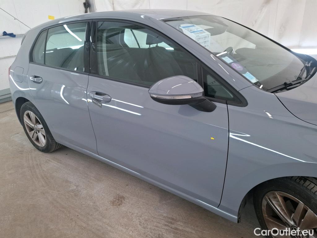  Volkswagen  Golf  VOLKSWAGEN / 2020 / 5P / Berline 1.0 eTSI OPF 110 DSG7 Life Business 1st #39