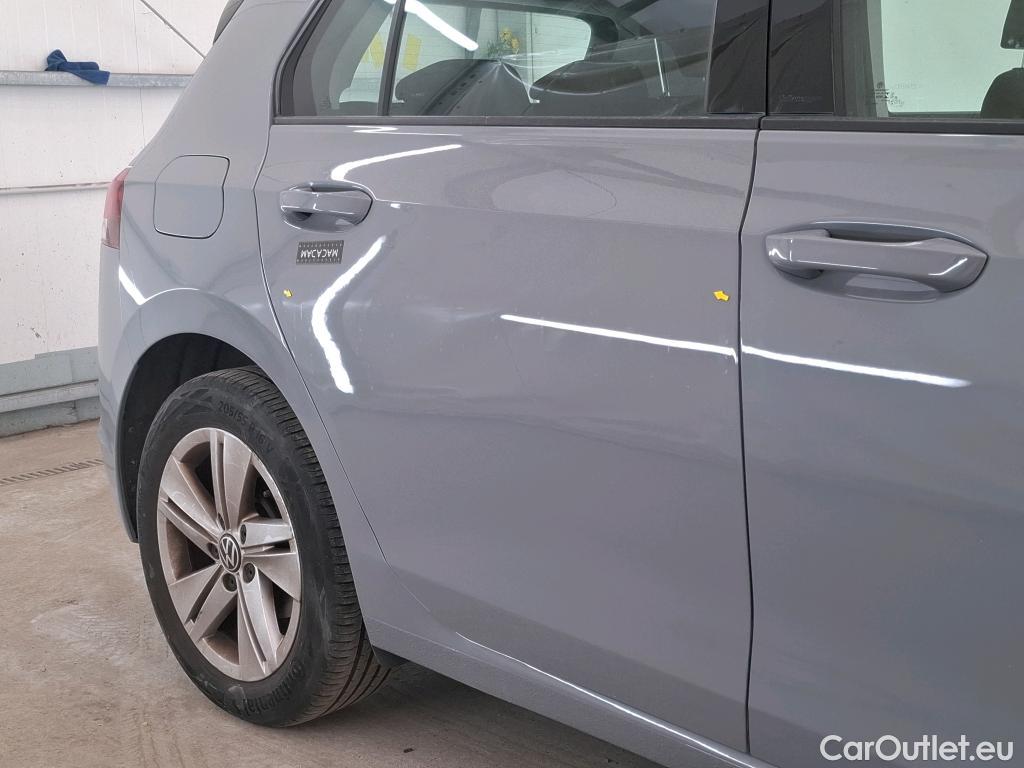  Volkswagen  Golf  VOLKSWAGEN / 2020 / 5P / Berline 1.0 eTSI OPF 110 DSG7 Life Business 1st #23