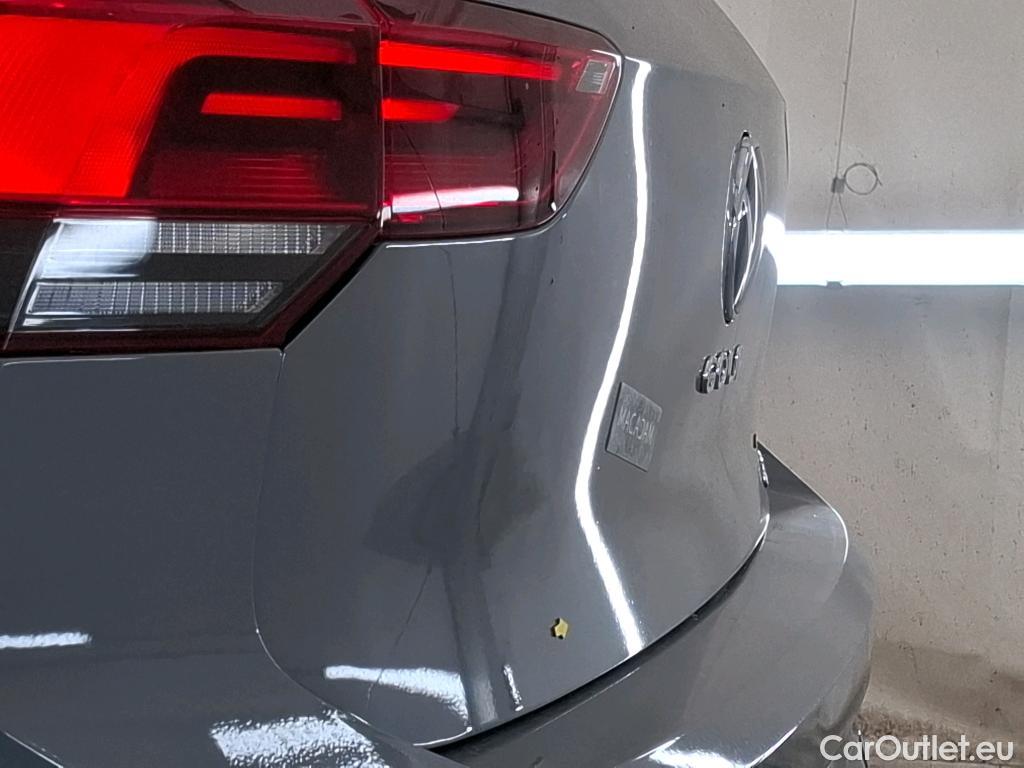  Volkswagen  Golf  VOLKSWAGEN / 2020 / 5P / Berline 1.0 eTSI OPF 110 DSG7 Life Business 1st #64