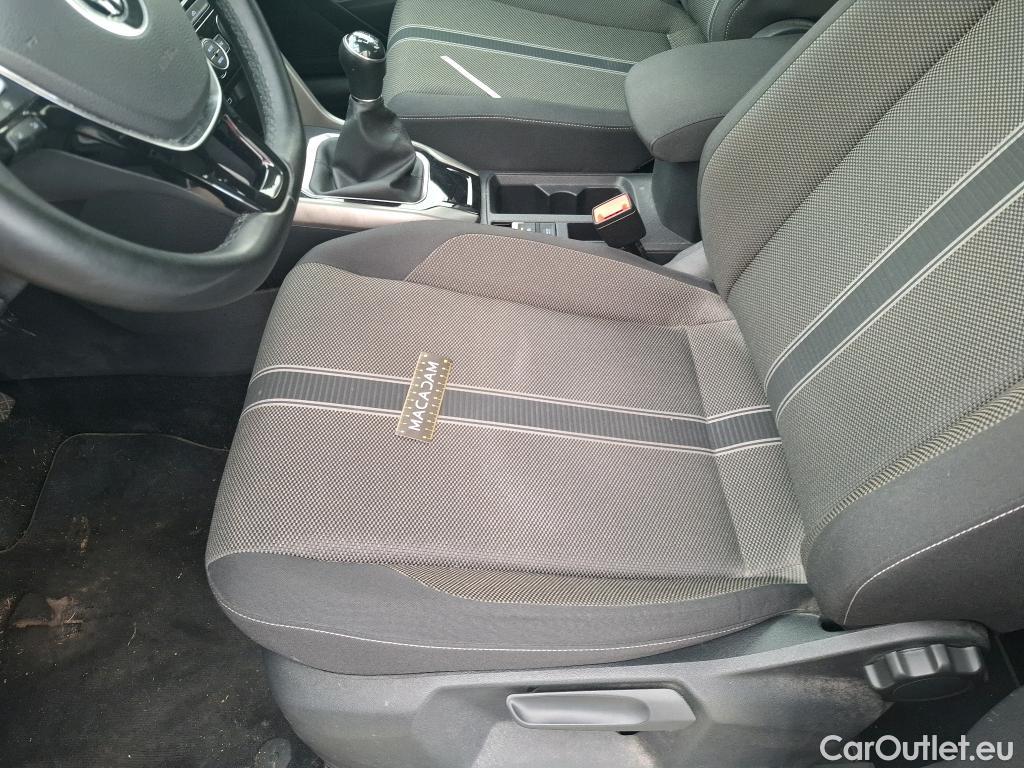  Volkswagen  T-ROC VOLKSWAGEN  / 2017 / 5P / SUV 1.0 TSI 110 LOUNGE BUSINESS #10