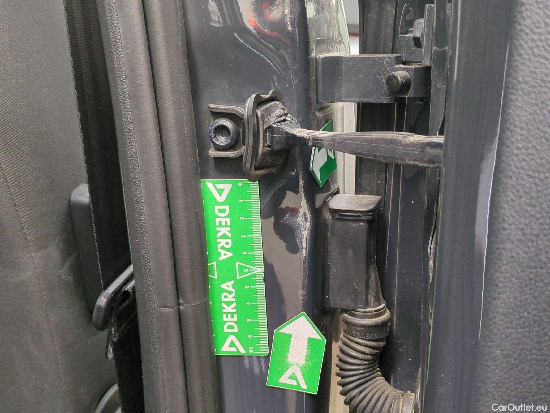  Volkswagen  Golf  VOLKSWAGEN / 2020 / 5P / Berline 1.5 eTSI OPF 130 DSG7 Life Busi #33