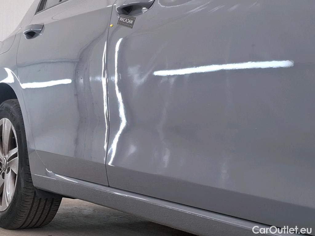  Volkswagen  Golf  VOLKSWAGEN / 2020 / 5P / Berline 1.0 eTSI OPF 110 DSG7 Life Business 1st #41