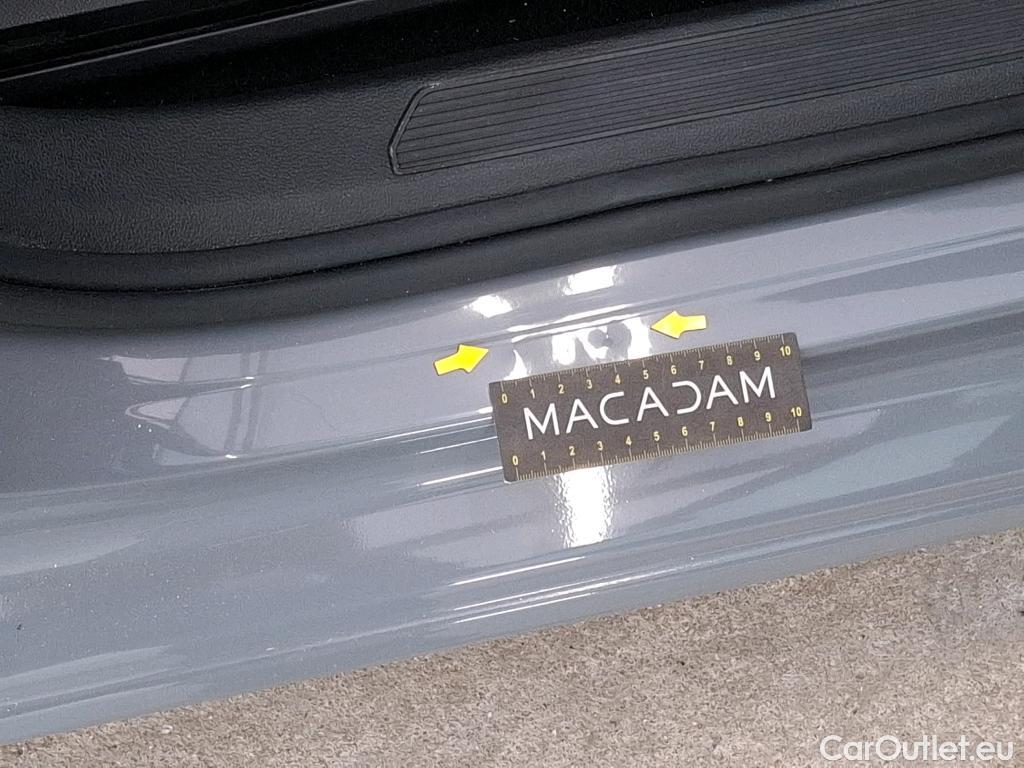  Volkswagen  Golf  VOLKSWAGEN / 2020 / 5P / Berline 1.0 eTSI OPF 110 DSG7 Life Business 1st #67