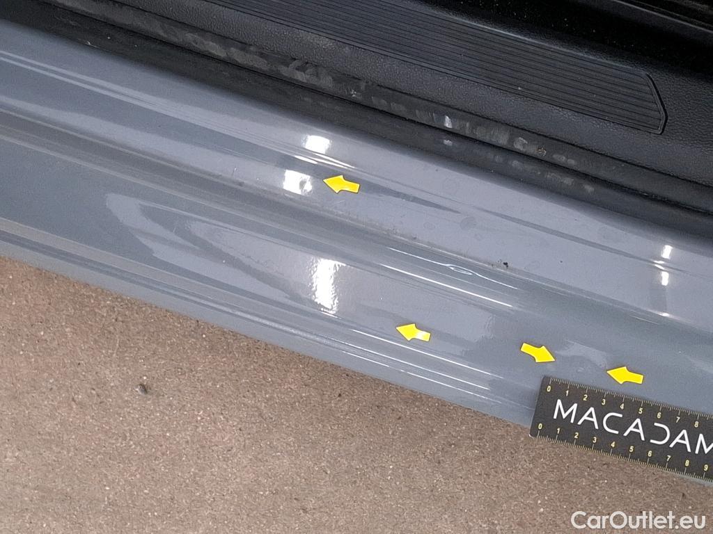  Volkswagen  Golf  VOLKSWAGEN / 2020 / 5P / Berline 1.0 eTSI OPF 110 DSG7 Life Business 1st #77