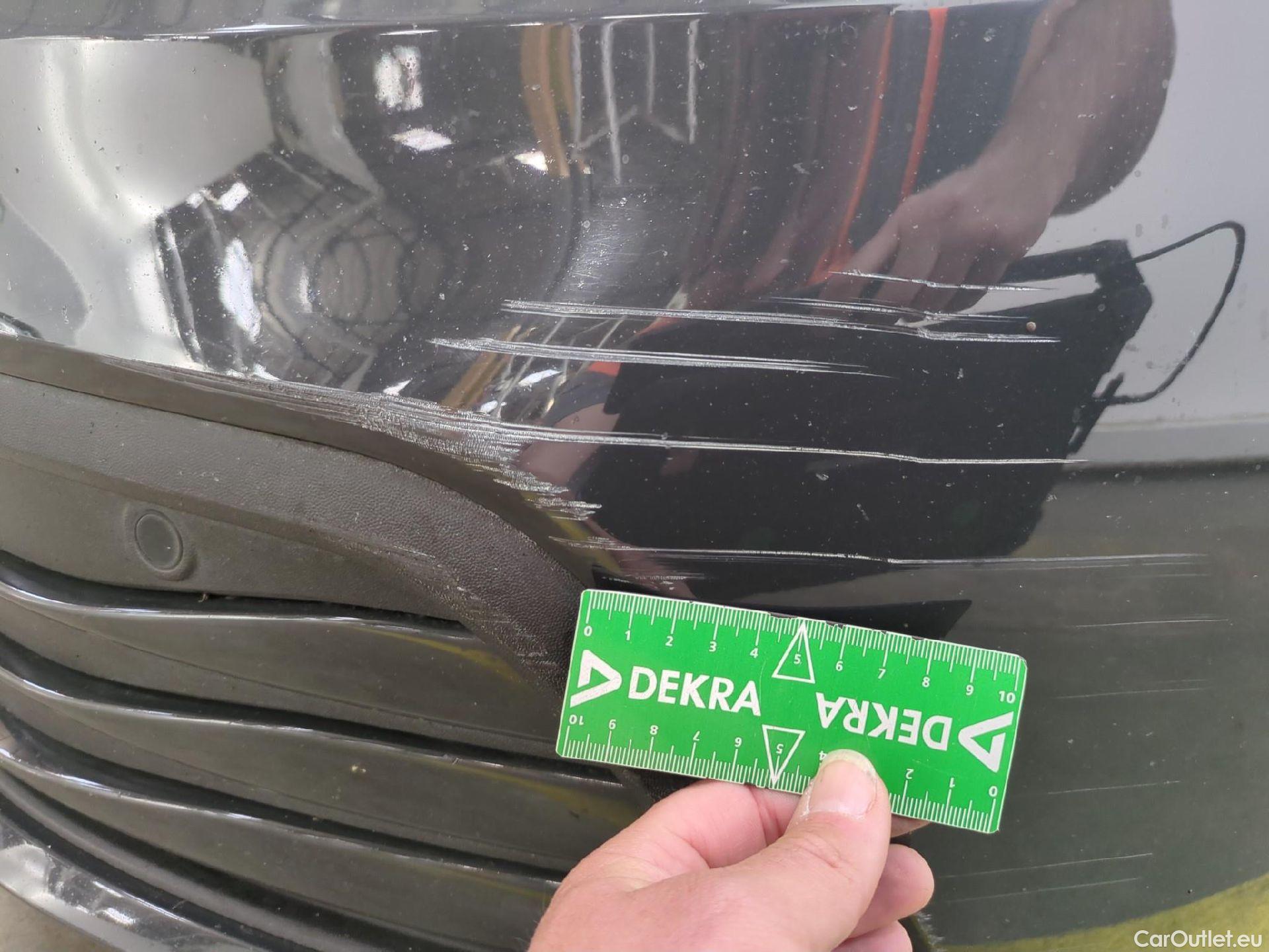  Volkswagen  Golf  VOLKSWAGEN / 2020 / 5P / Berline 1.5 eTSI OPF 130 DSG7 Life Busi #7