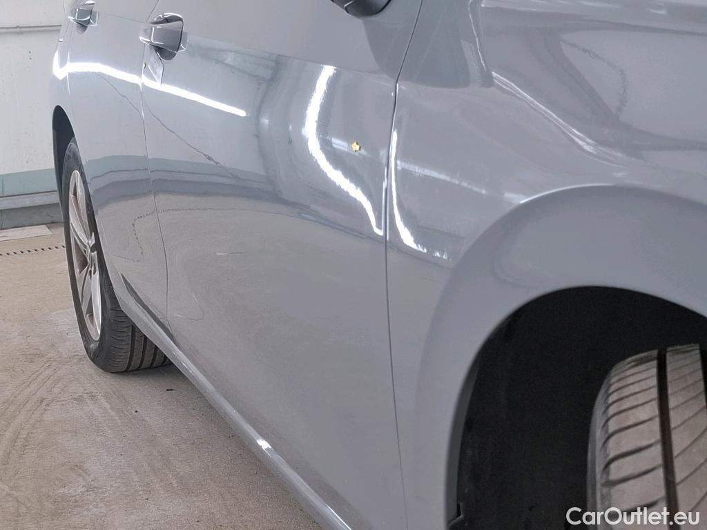  Volkswagen  Golf  VOLKSWAGEN / 2020 / 5P / Berline 1.0 eTSI OPF 110 DSG7 Life Business 1st #52