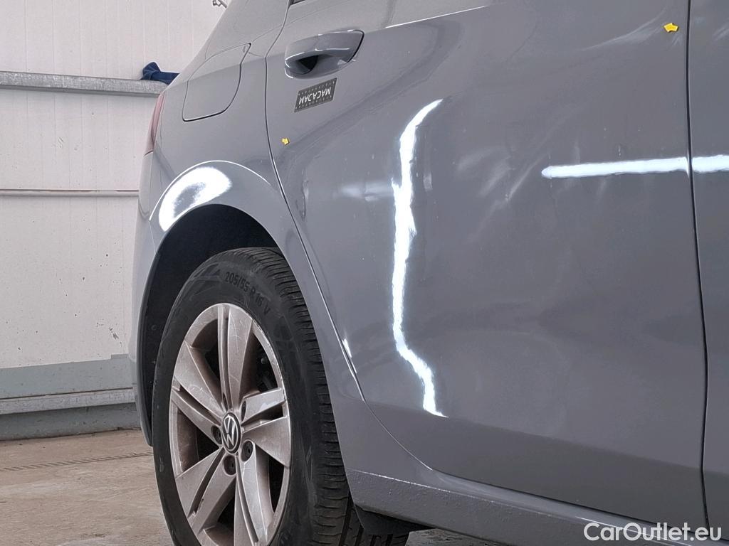  Volkswagen  Golf  VOLKSWAGEN / 2020 / 5P / Berline 1.0 eTSI OPF 110 DSG7 Life Business 1st #30