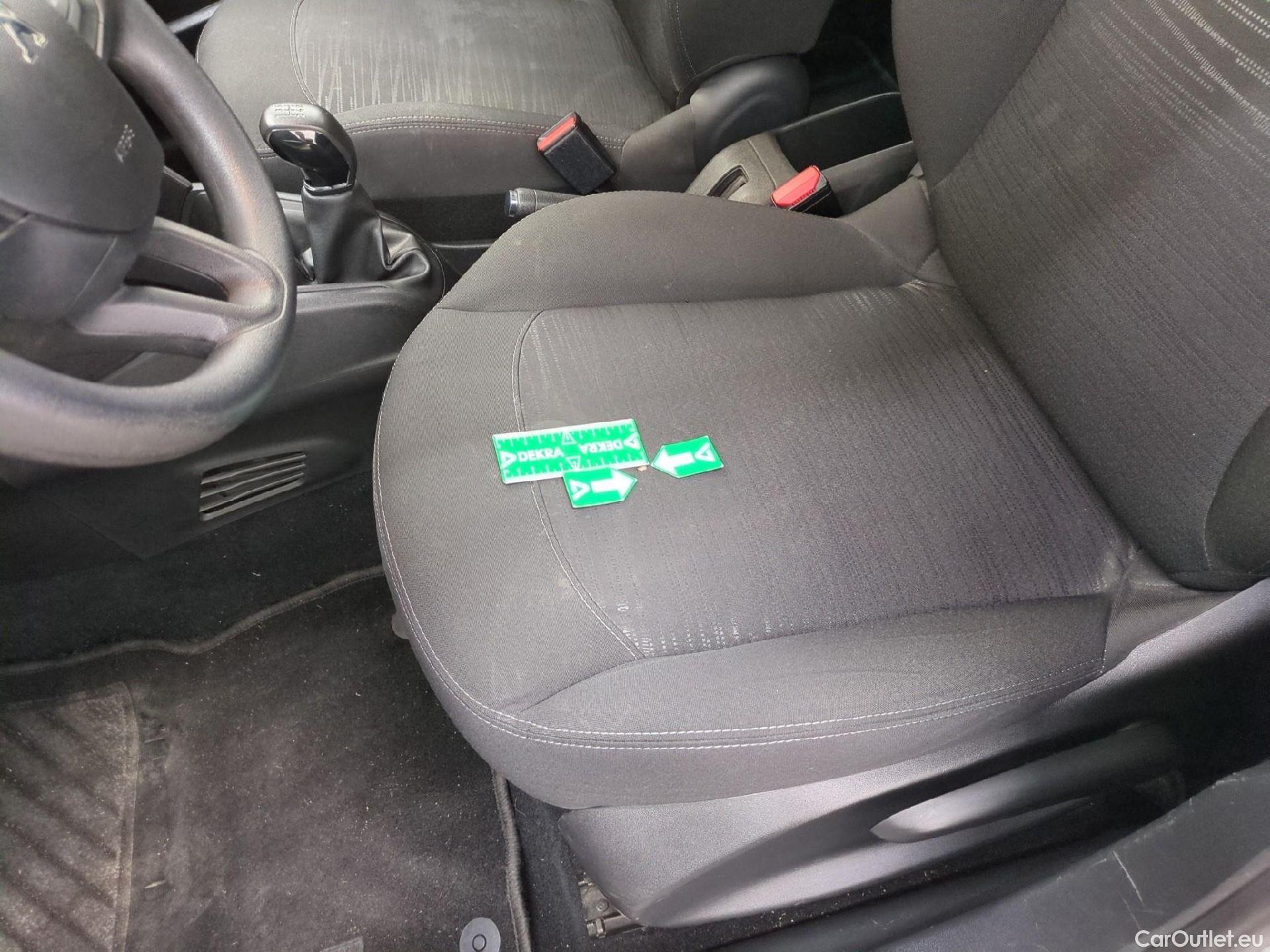  Peugeot  208  Affaire Premium Pack 1.5 HDi 100CV BVM5 E6dT #2