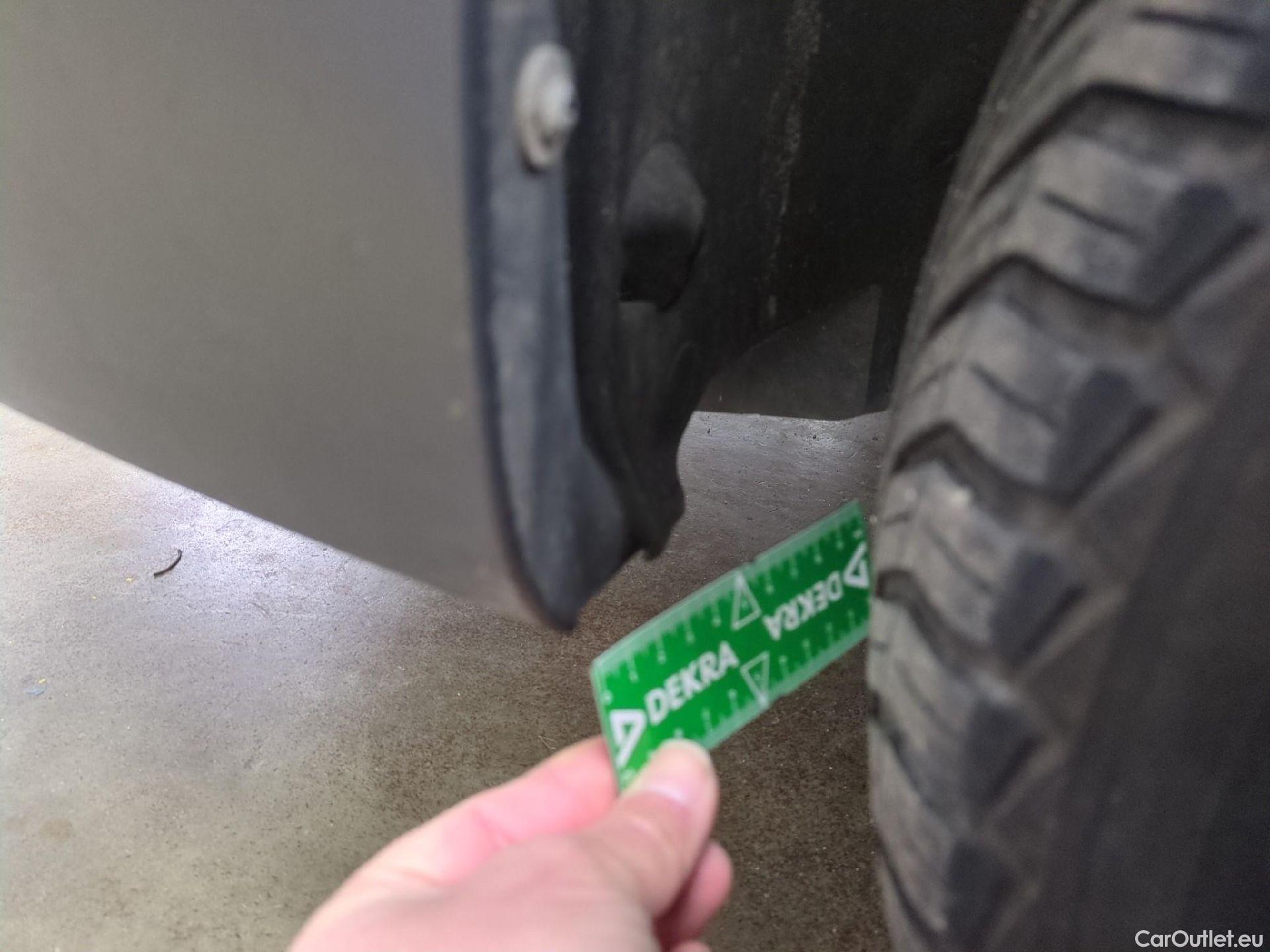  Renault  Kangoo  Express Maxi Extra (Série Spéciale) - Cab. Appr. 1.5 dCi 110CV BVM6 E6 #8