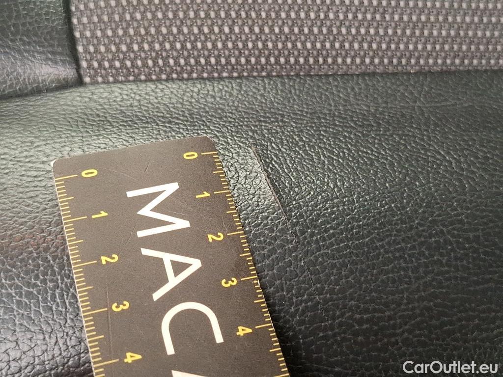  Opel  Vivaro OPEL  / 2019 / 4P / Fourgon tôlé 1.5 Diesel 120 L2 PACK BUSINESS #51