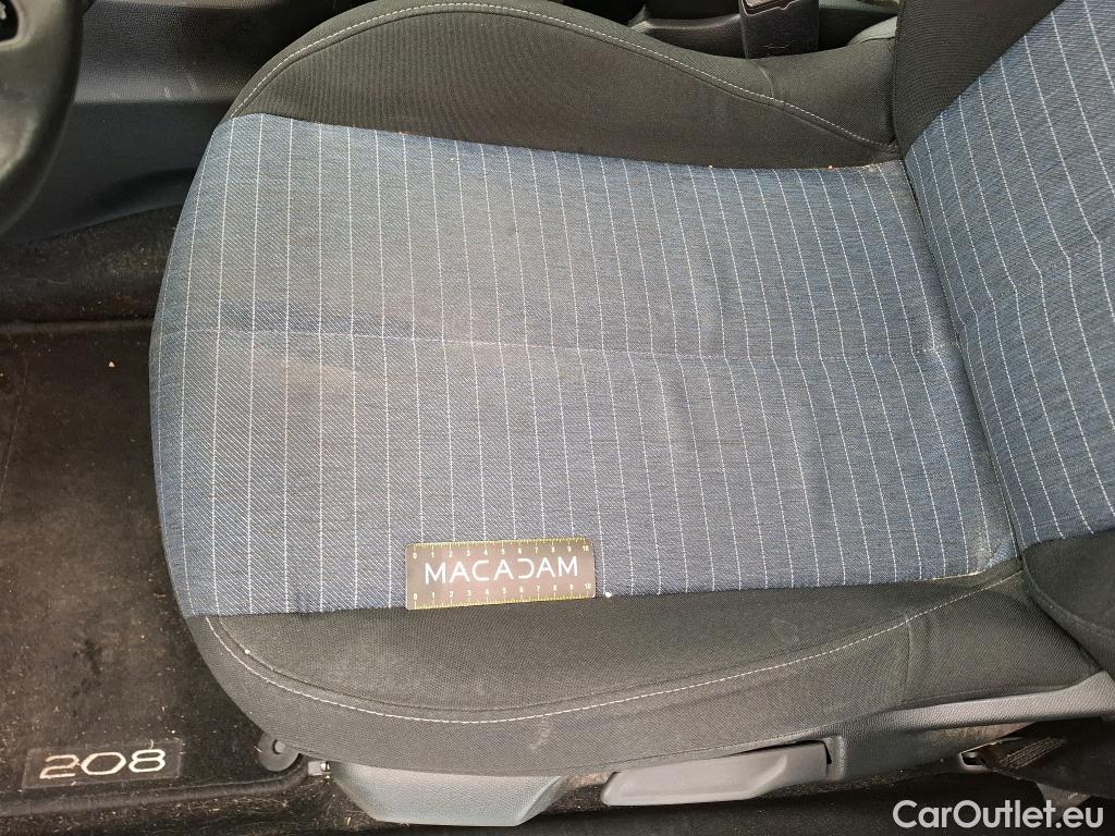  Peugeot  208  Premium 1.5 HDi 100CV BVM6 E6d #32