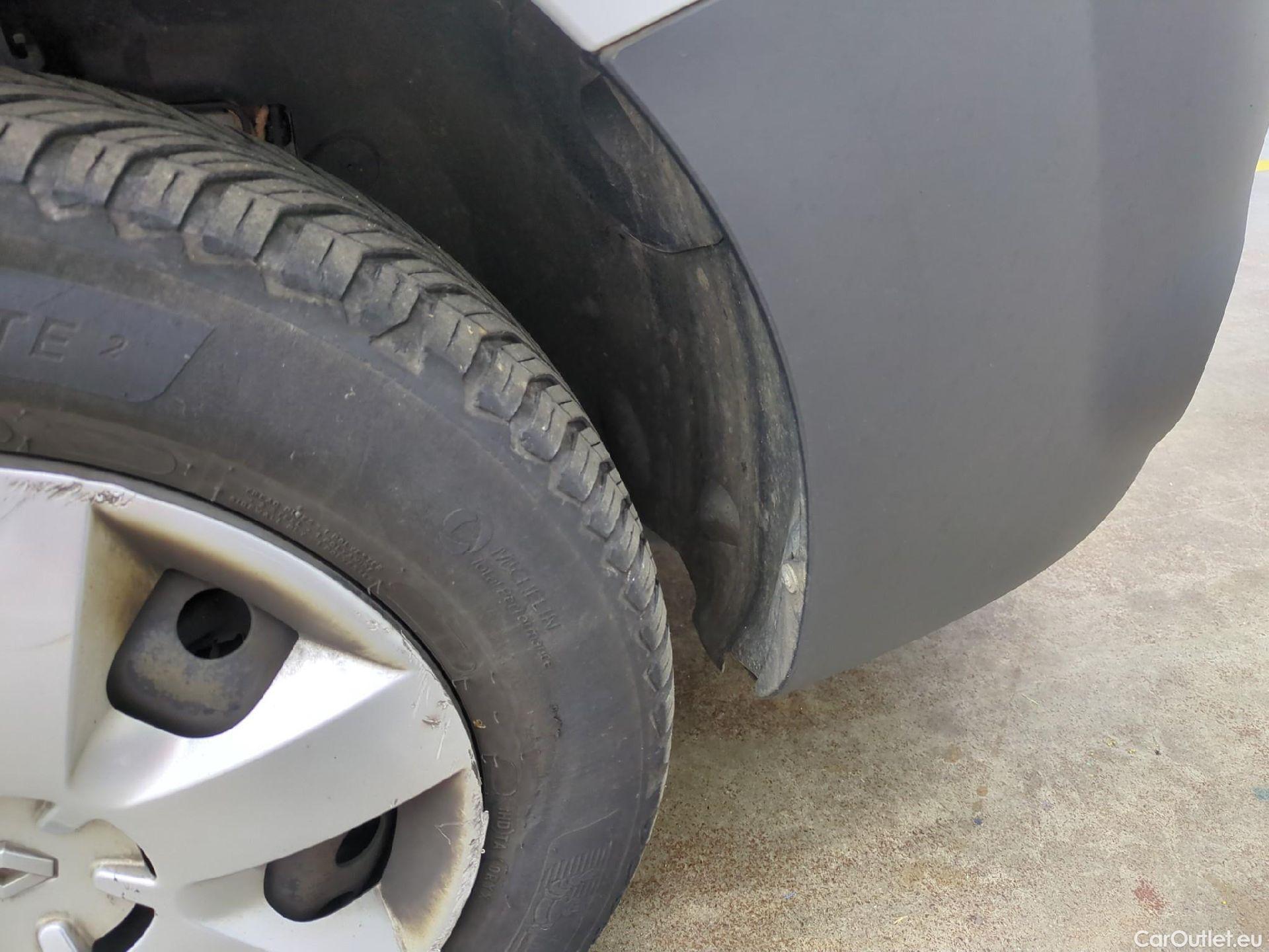  Renault  Kangoo  Express Maxi Extra (Série Spéciale) - Cab. Appr. 1.5 dCi 110CV BVM6 E6 #11