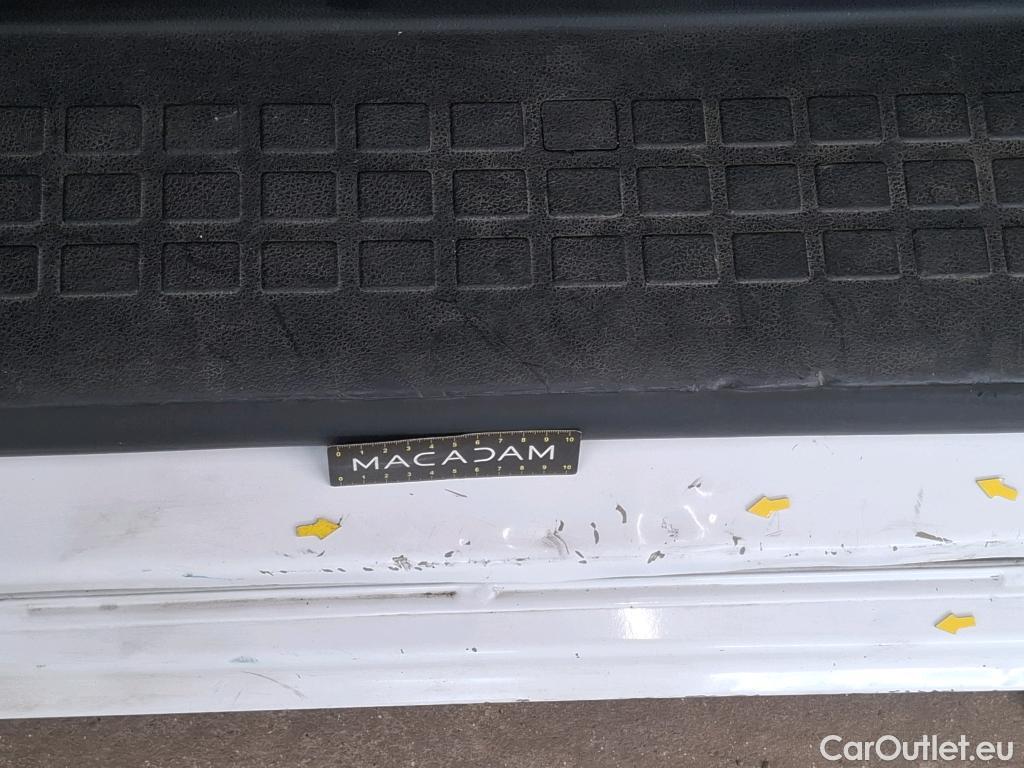  Opel  Vivaro OPEL  / 2019 / 4P / Fourgon tôlé 1.5 Diesel 120 L2 PACK BUSINESS #44