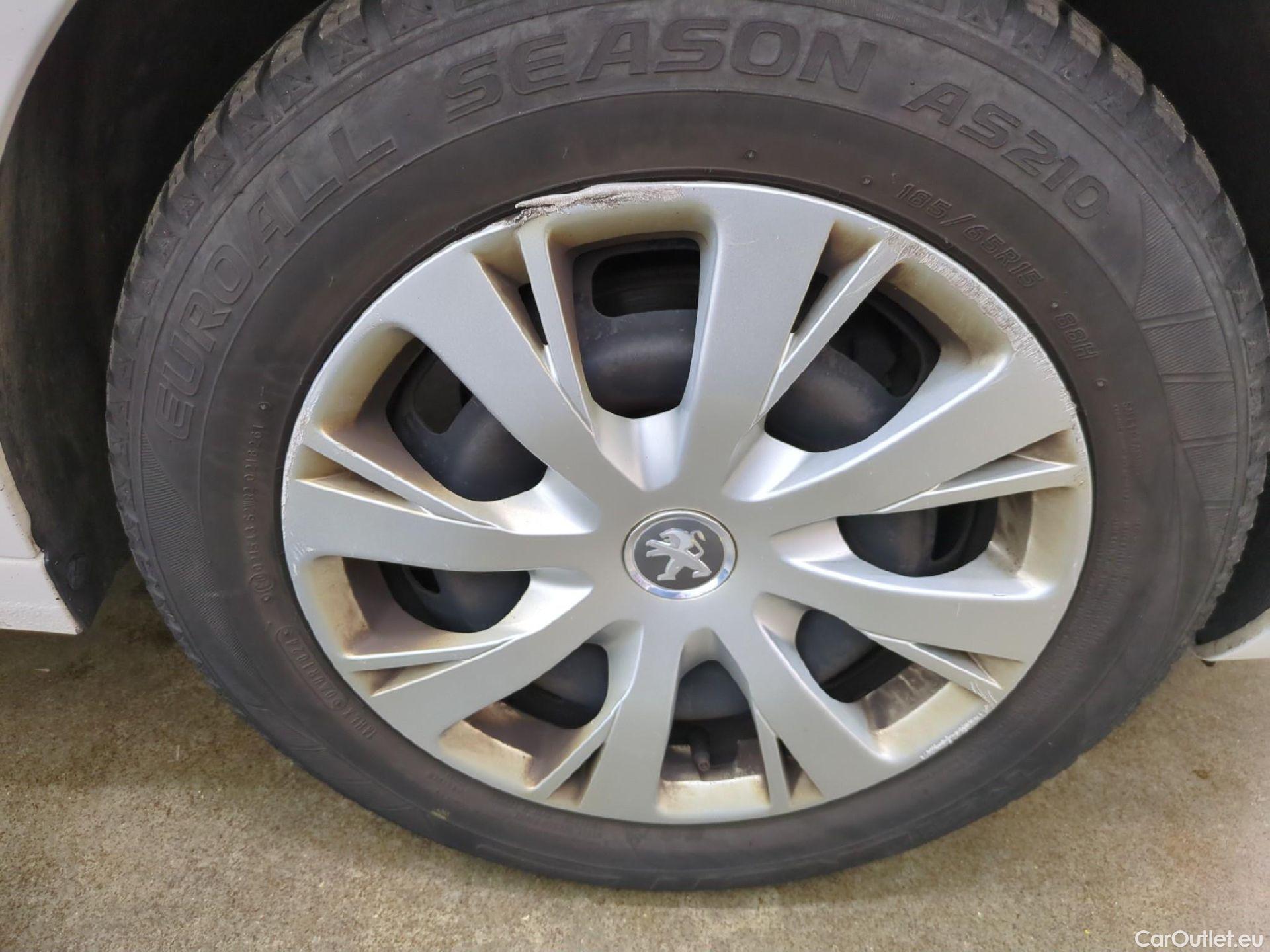  Peugeot  208  Affaire Premium Pack 1.5 HDi 100CV BVM5 E6dT #12