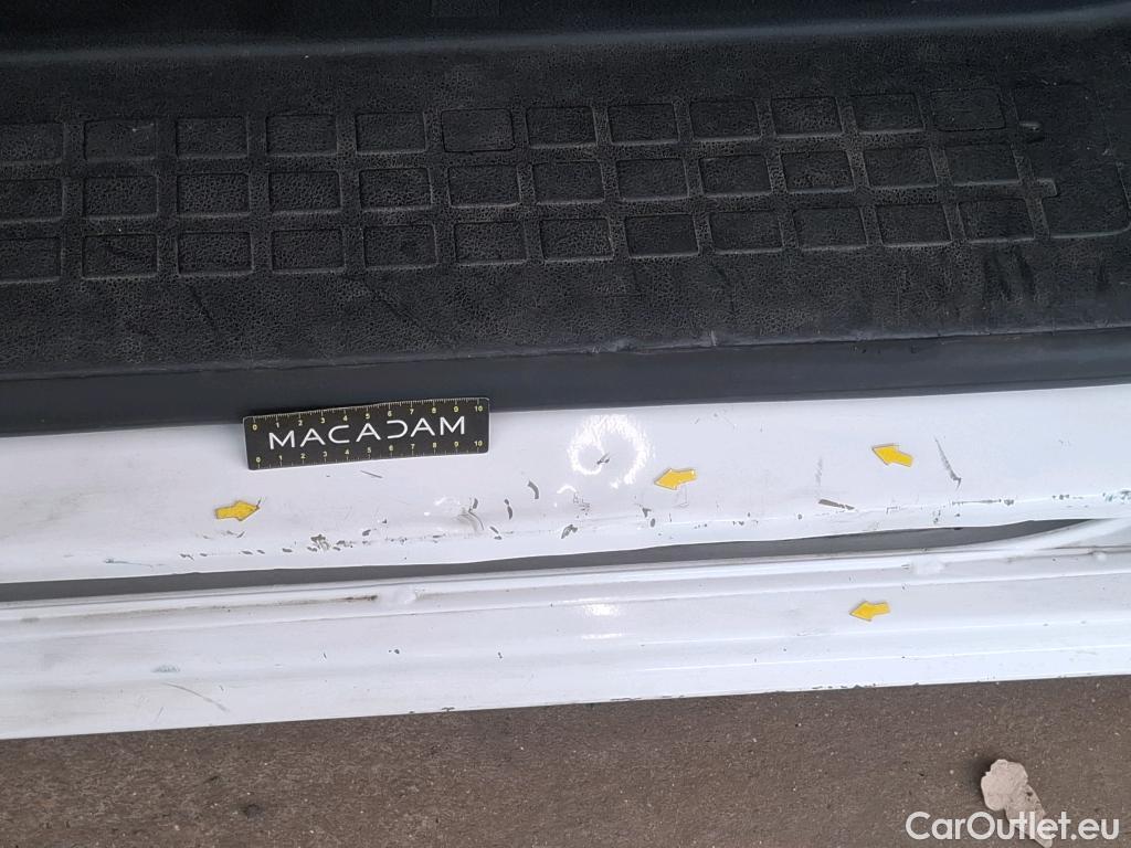  Opel  Vivaro OPEL  / 2019 / 4P / Fourgon tôlé 1.5 Diesel 120 L2 PACK BUSINESS #45