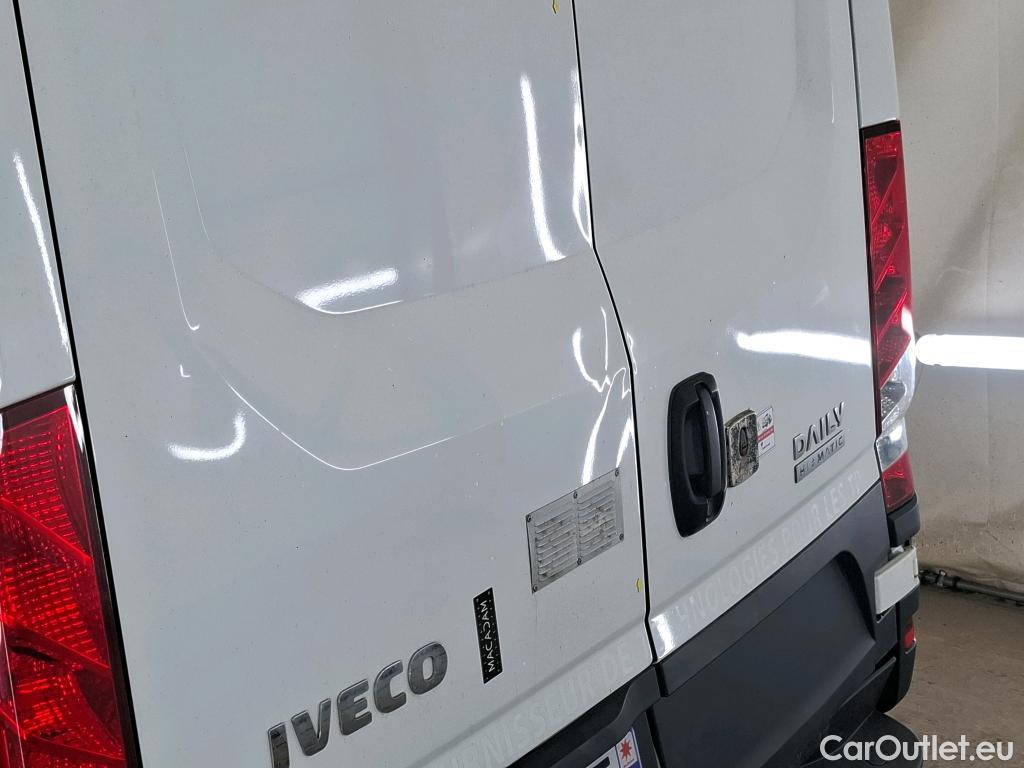  Iveco  Daily IVECO  / 2014 / 4P / Fourgon tôlé 2.3 35S16SA8 V11 H2 3520 #11