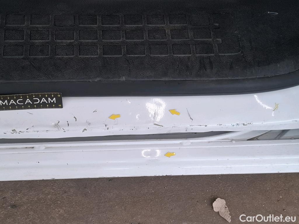  Opel  Vivaro OPEL  / 2019 / 4P / Fourgon tôlé 1.5 Diesel 120 L2 PACK BUSINESS #49