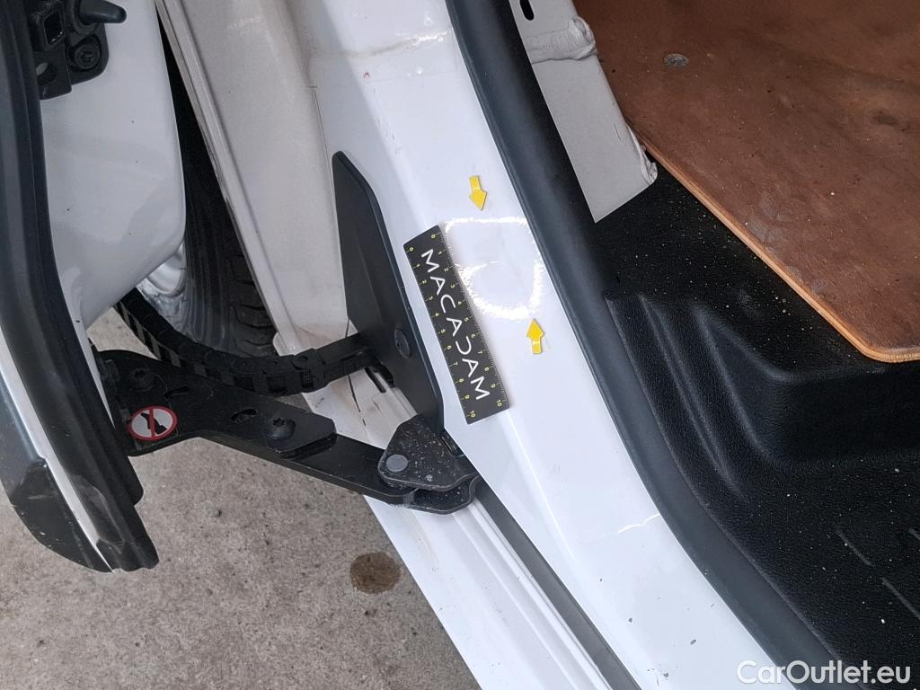  Citroen  Jumpy CITROEN  / 2016 / 4P / Fourgon tôlé XS BlueHDi 120 S&S EAT8 Cityvan #16