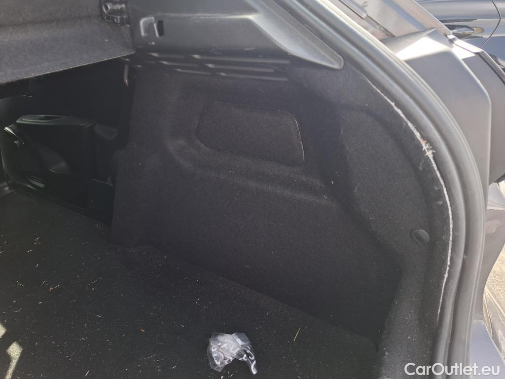  Peugeot  208  Premium 1.5 HDi 100CV BVM6 E6d #36