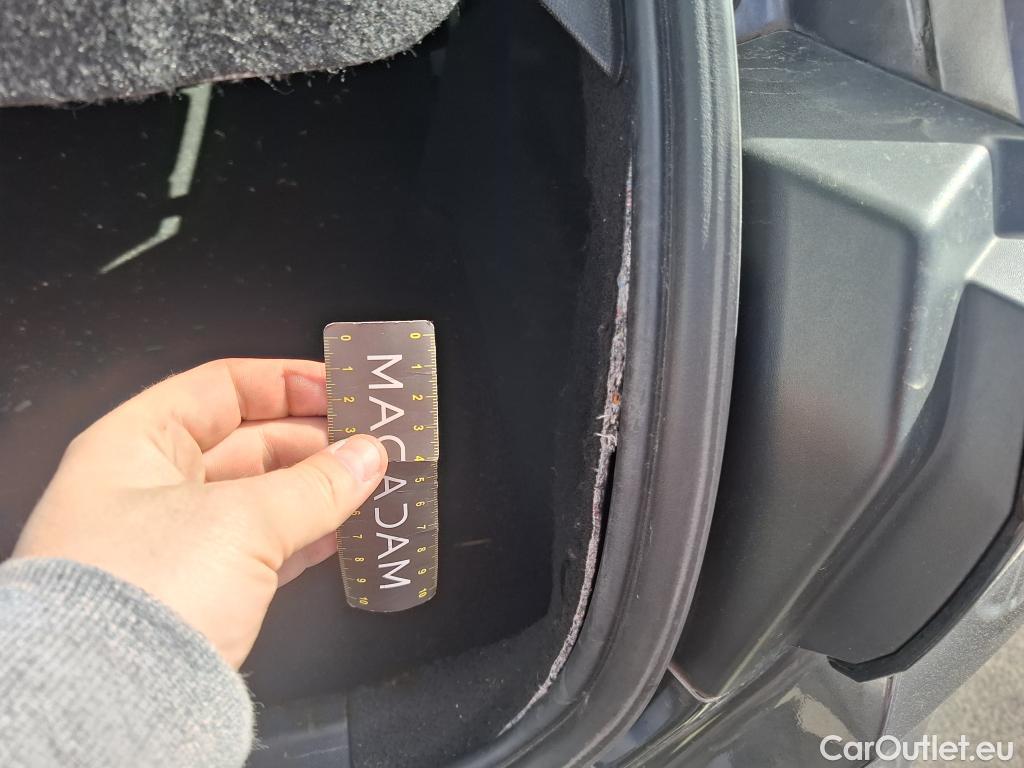  Peugeot  208  Premium 1.5 HDi 100CV BVM6 E6d #34