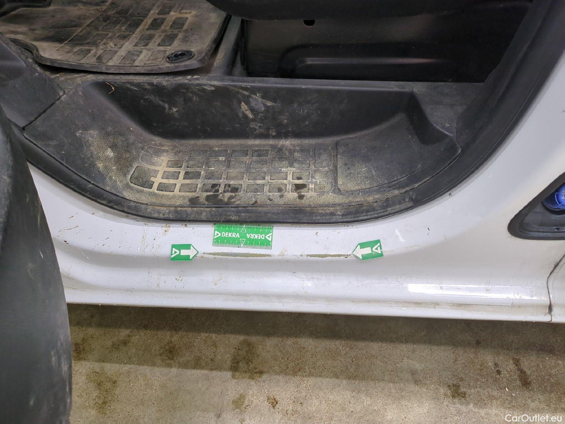  Opel  Vivaro OPEL  / 2019 / 4P / Fourgon tôlé Taille XL BlueHDi 145 S&S BVM6 #2