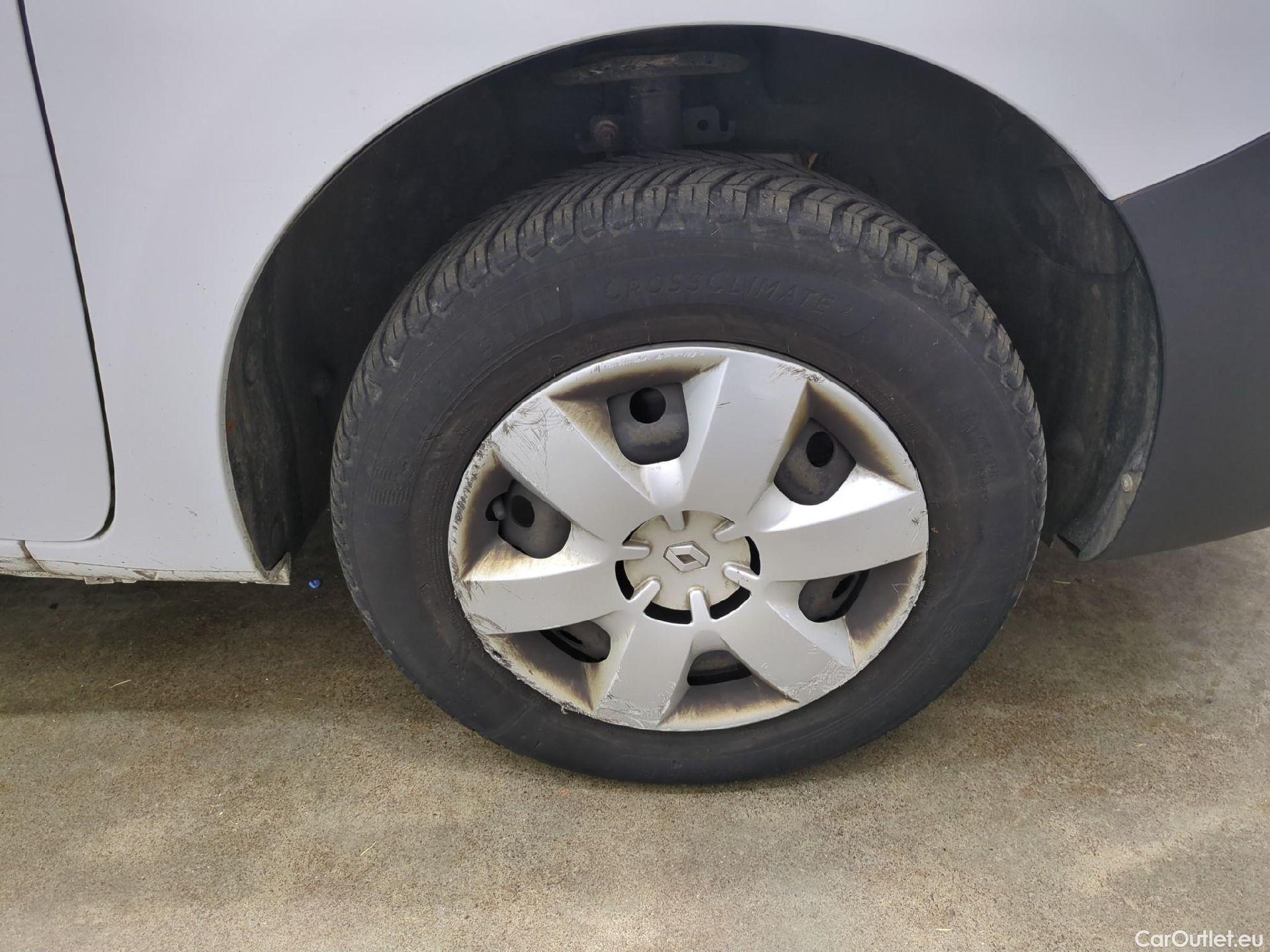  Renault  Kangoo  Express Maxi Extra (Série Spéciale) - Cab. Appr. 1.5 dCi 110CV BVM6 E6 #9