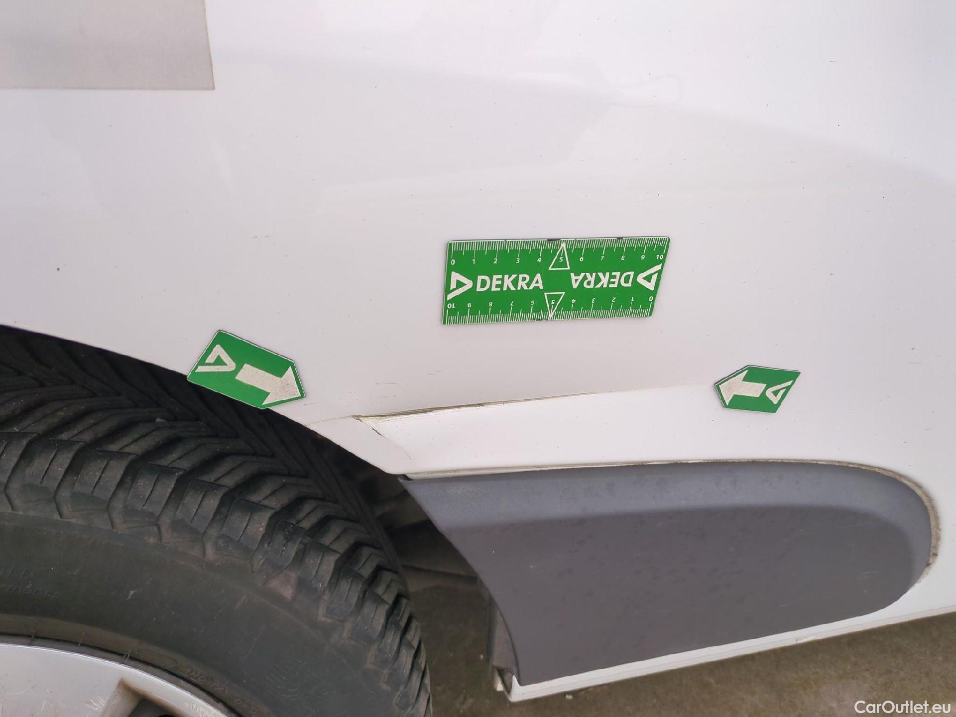  Renault  Kangoo  Express Maxi Extra (Série Spéciale) - Cab. Appr. 1.5 dCi 110CV BVM6 E6 #24