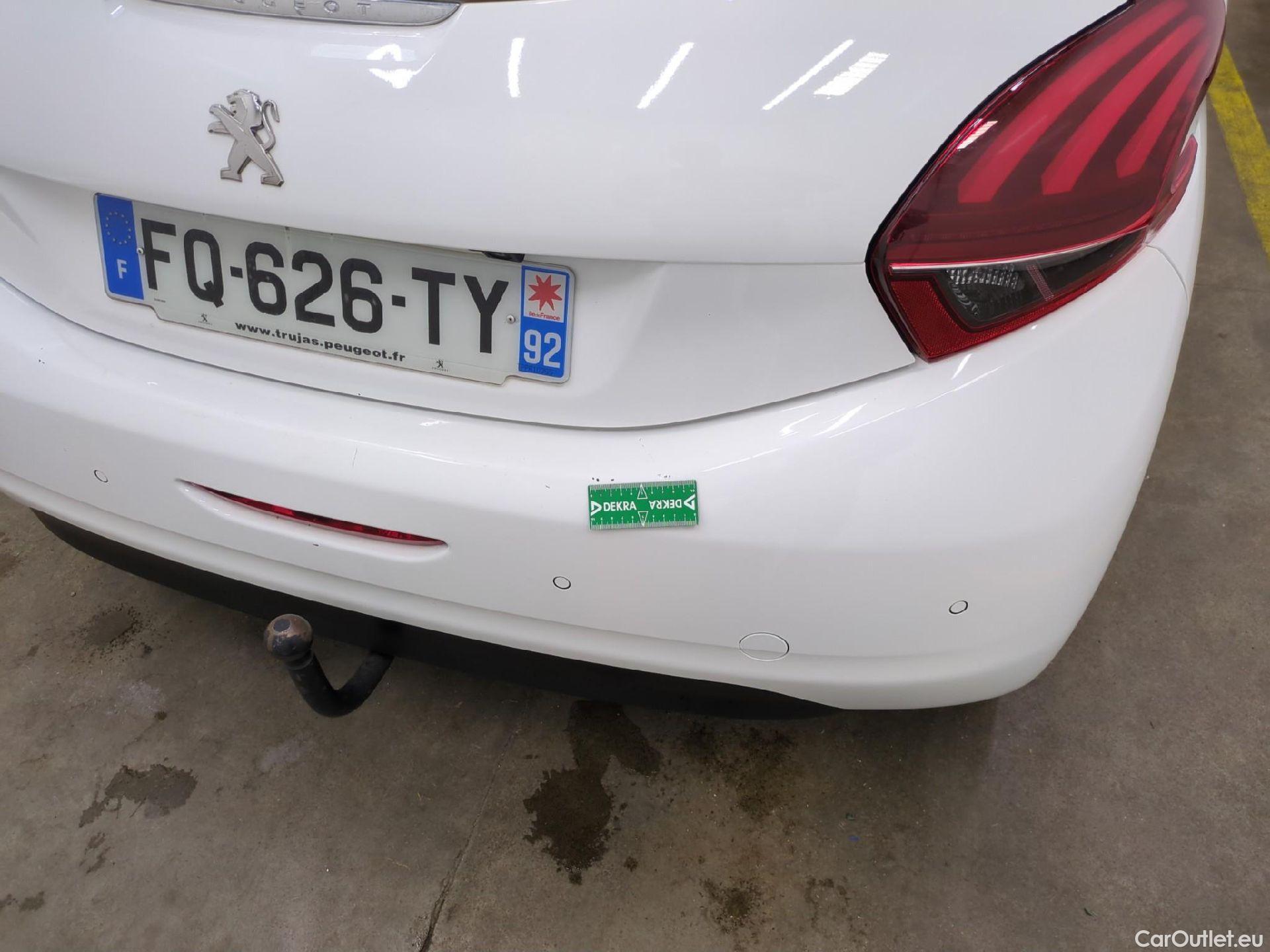  Peugeot  208  Affaire Premium Pack 1.5 HDi 100CV BVM5 E6dT #31