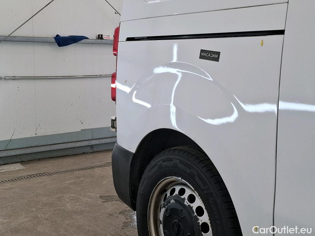  Opel  Vivaro OPEL  / 2019 / 4P / Fourgon tôlé 1.5 Diesel 120 L2 PACK BUSINESS #9