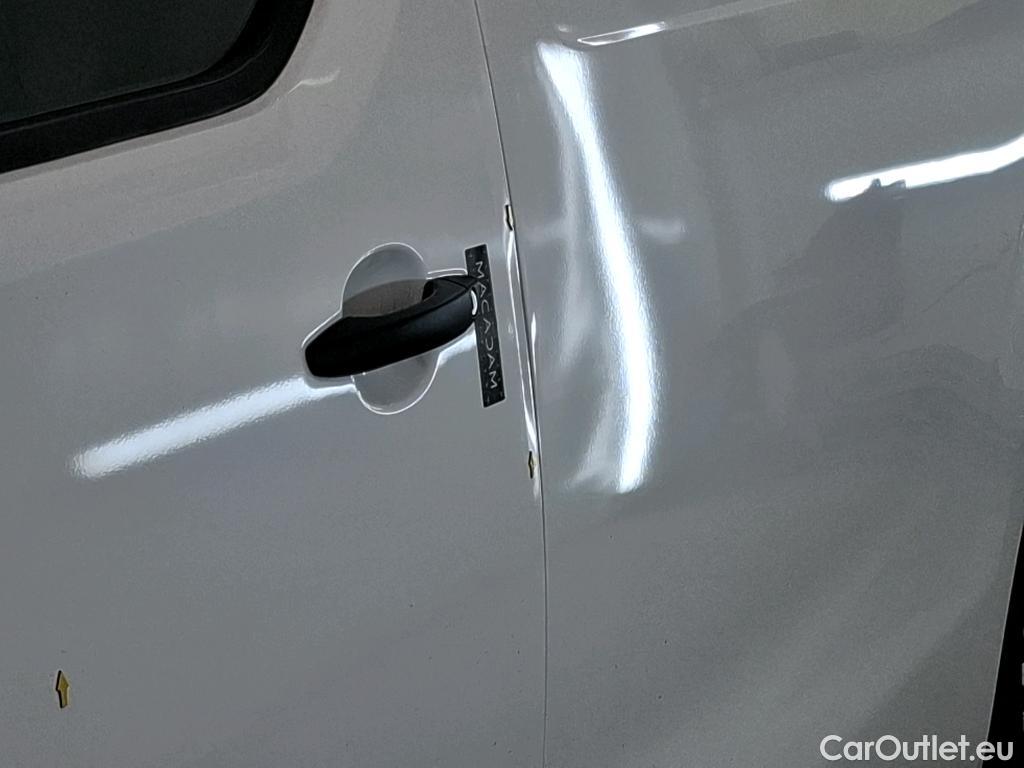  Opel  Vivaro OPEL  / 2019 / 4P / Fourgon tôlé 1.5 Diesel 120 L2 PACK BUSINESS #34