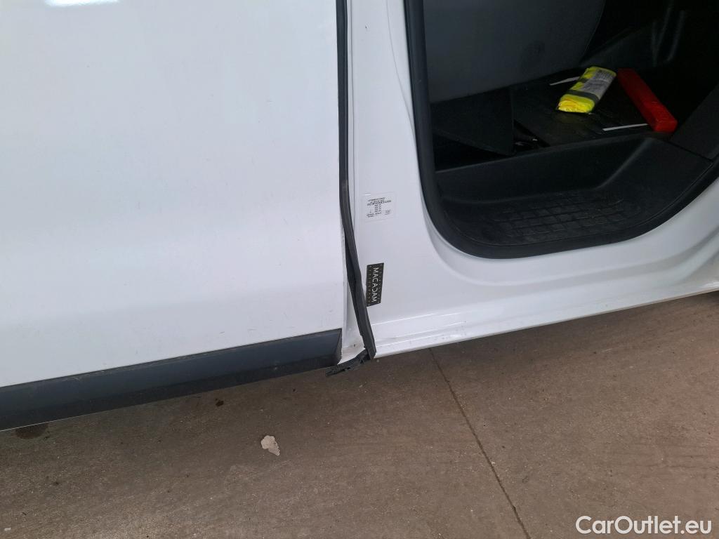  Opel  Vivaro OPEL  / 2019 / 4P / Fourgon tôlé 1.5 Diesel 120 L2 PACK BUSINESS #60