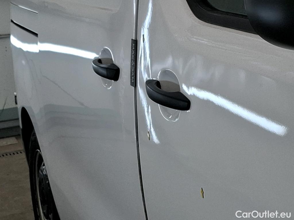  Opel  Vivaro OPEL  / 2019 / 4P / Fourgon tôlé 1.5 Diesel 120 L2 PACK BUSINESS #31