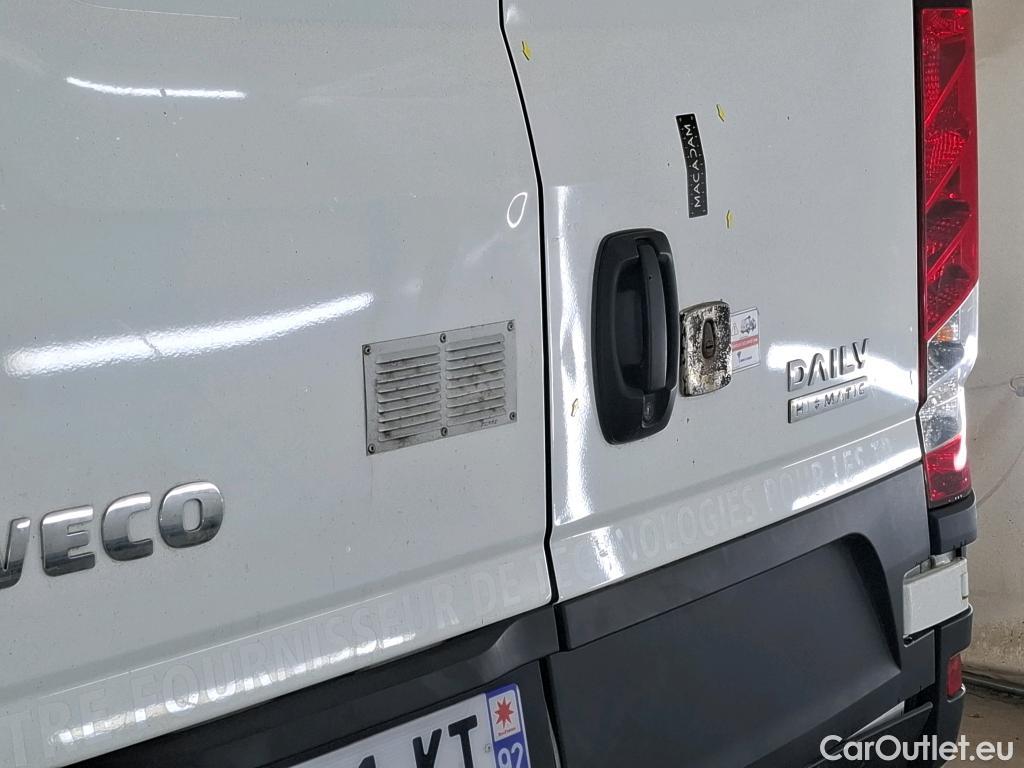  Iveco  Daily IVECO  / 2014 / 4P / Fourgon tôlé 2.3 35S16SA8 V11 H2 3520 #29