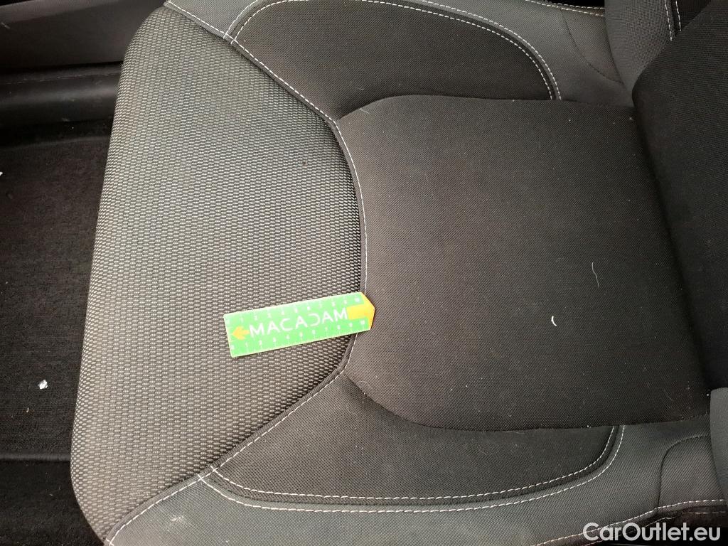  Renault  Clio  IV Air MediaNav 1.5 dCi 75CV BVM5 E6 #13