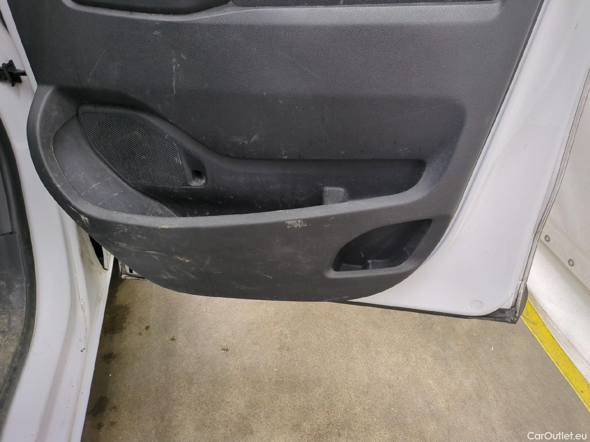  Opel  Vivaro OPEL  / 2019 / 4P / Fourgon tôlé Taille XL BlueHDi 145 S&S BVM6 #9