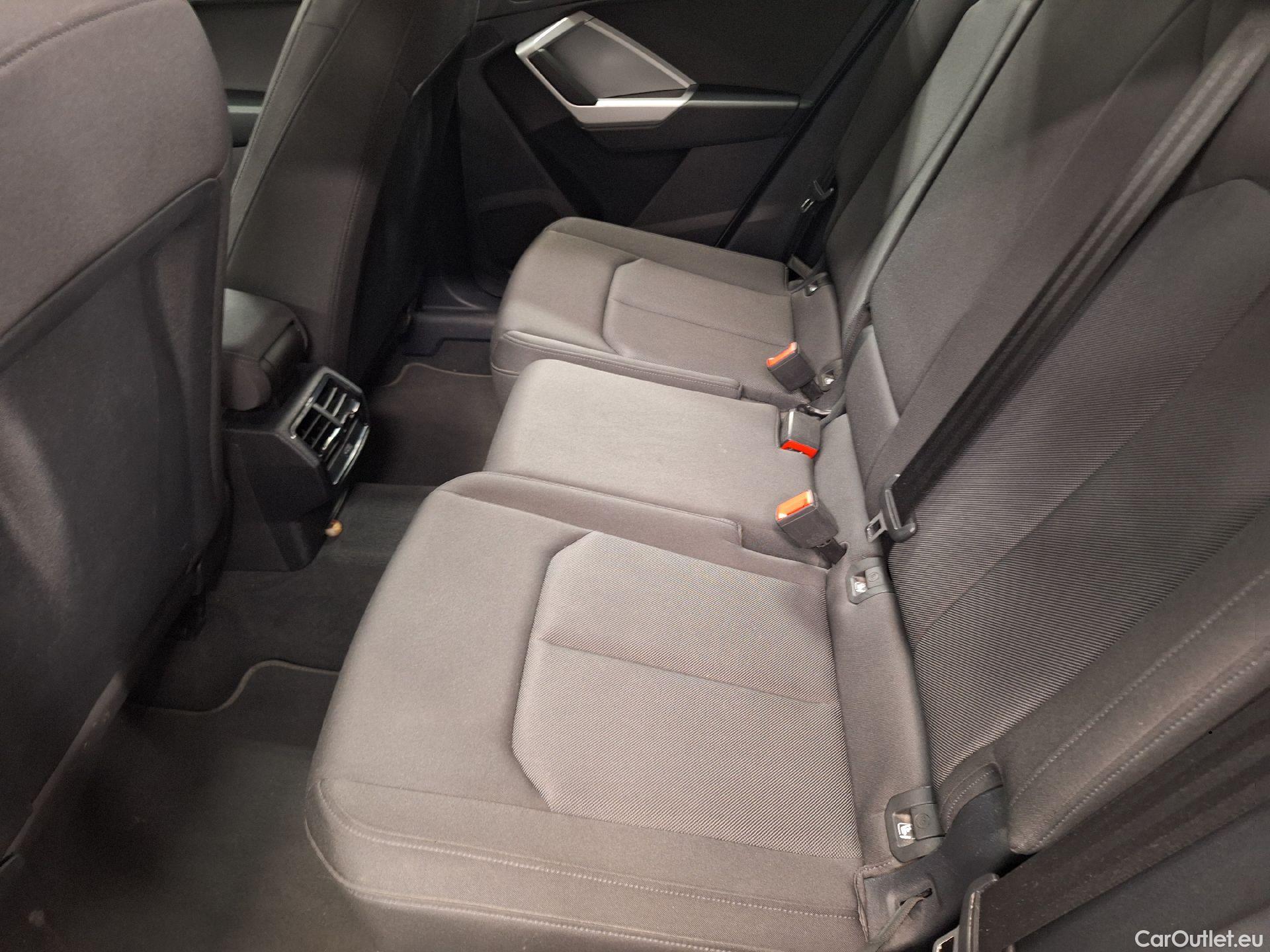  Audi  Q3 Audi,  SB '19 PHEV, Audi  Sportback 45 TFSI e S tronic S Line 5d #7