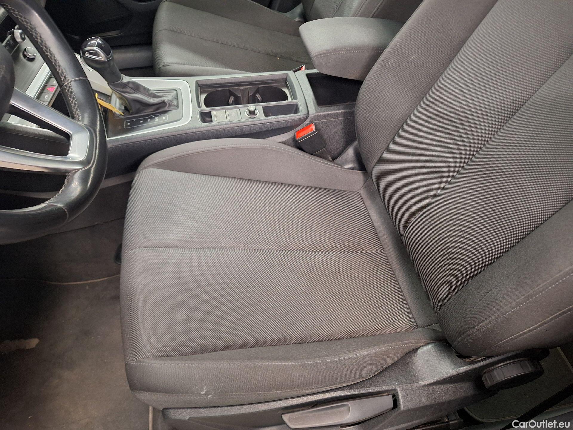  Audi  Q3 Audi,  SB '19 PHEV, Audi  Sportback 45 TFSI e S tronic S Line 5d #5