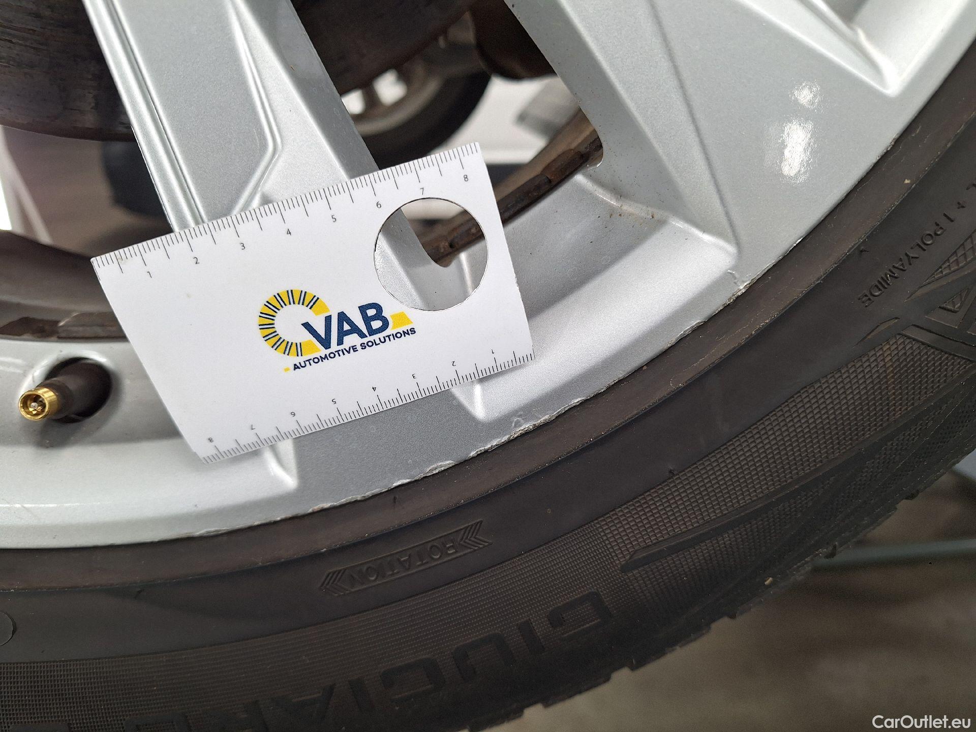  Audi  Q3 Audi,  SB '19 PHEV, Audi  Sportback 45 TFSI e S tronic S Line 5d #27