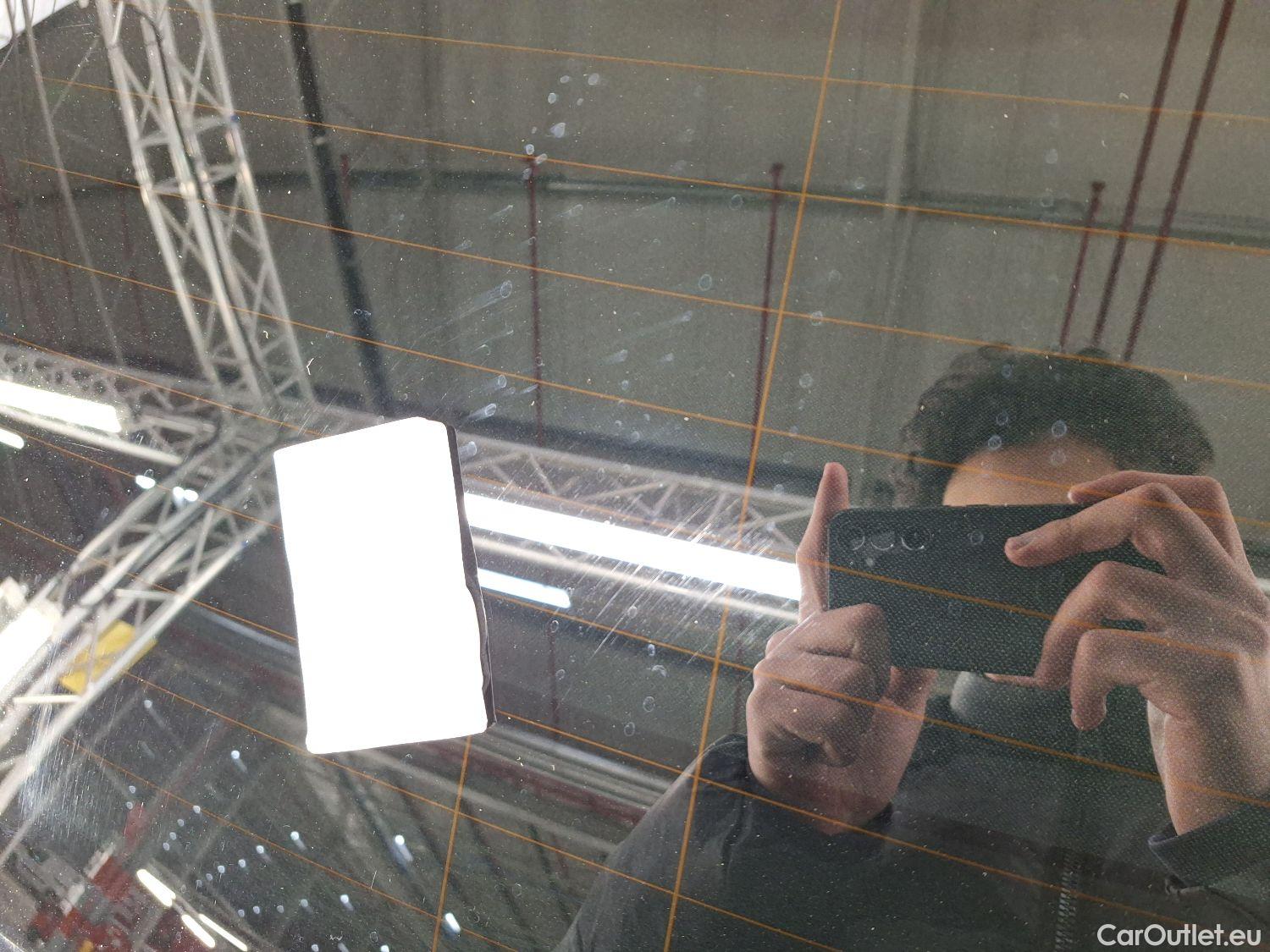  Volvo  XC 40 Volvo, XC40 '17, Volvo XC40 T3 Momentum Pro 5d #6