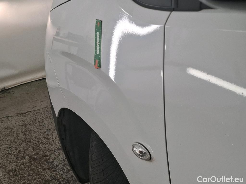  Citroen  Berlingo CITROEN  Van  2018  4P  Fourgonnette Taille XL 950kg BlueHDi 100 BVM #26