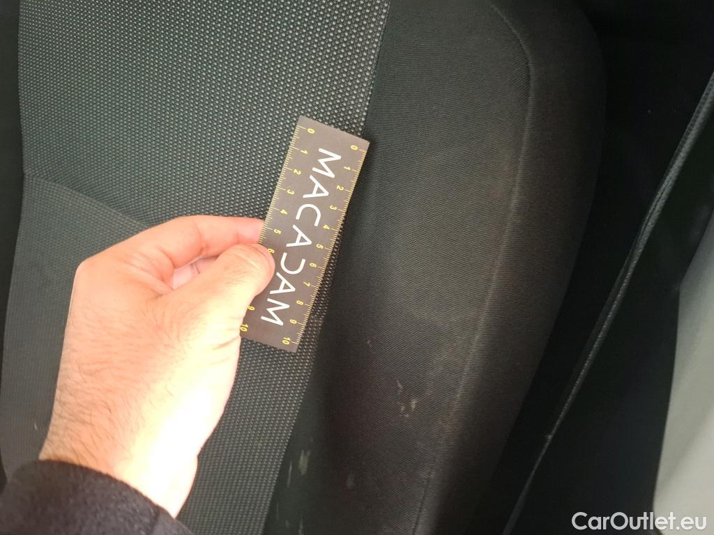  Citroen  Berlingo CITROEN  / 2018 / 4P / Fourgonnette Taille M 650kg BlueHDi 100 BVM Club (ex 410B) #85