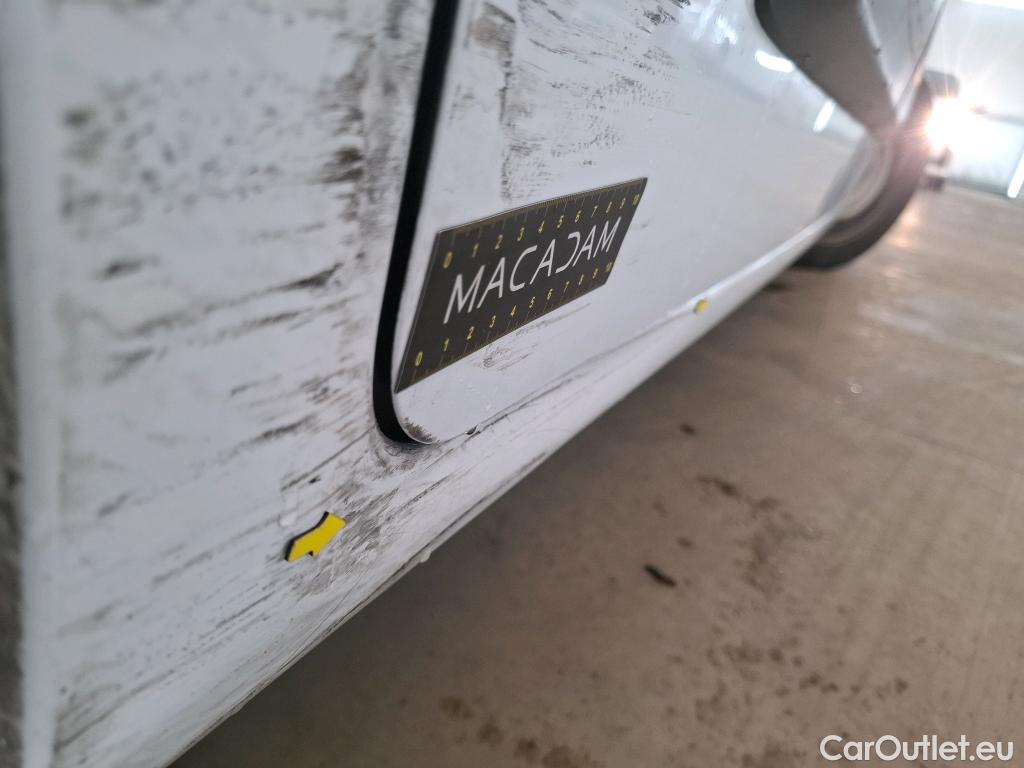  Citroen  Berlingo CITROEN  / 2018 / 4P / Fourgonnette Taille M 650kg BlueHDi 100 BVM Club (ex 410B) #53