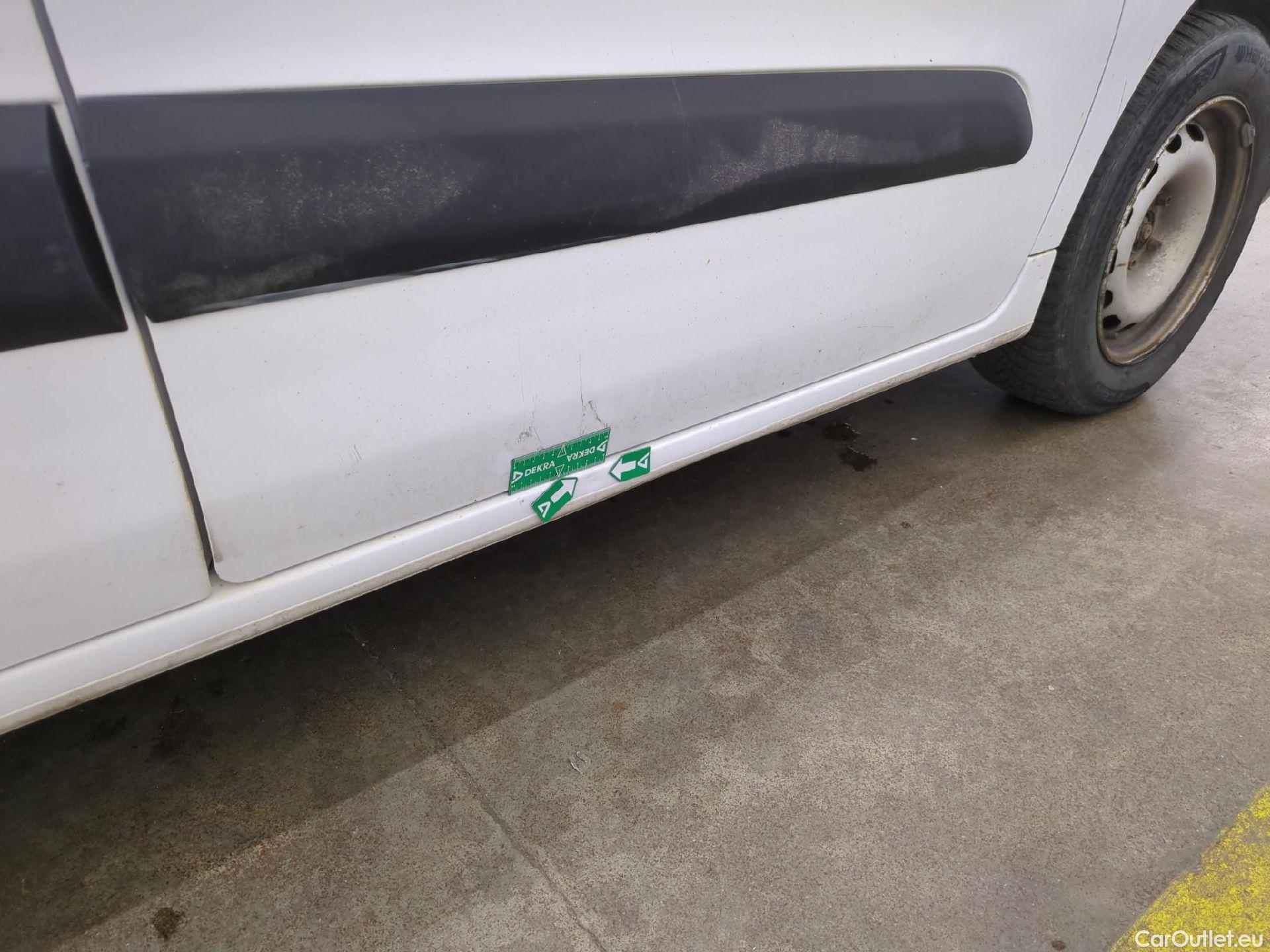  Citroen  Berlingo  Fourgon Club L1 (Court) 1.6 BlueHDi 100CV BVM5 E6 #19