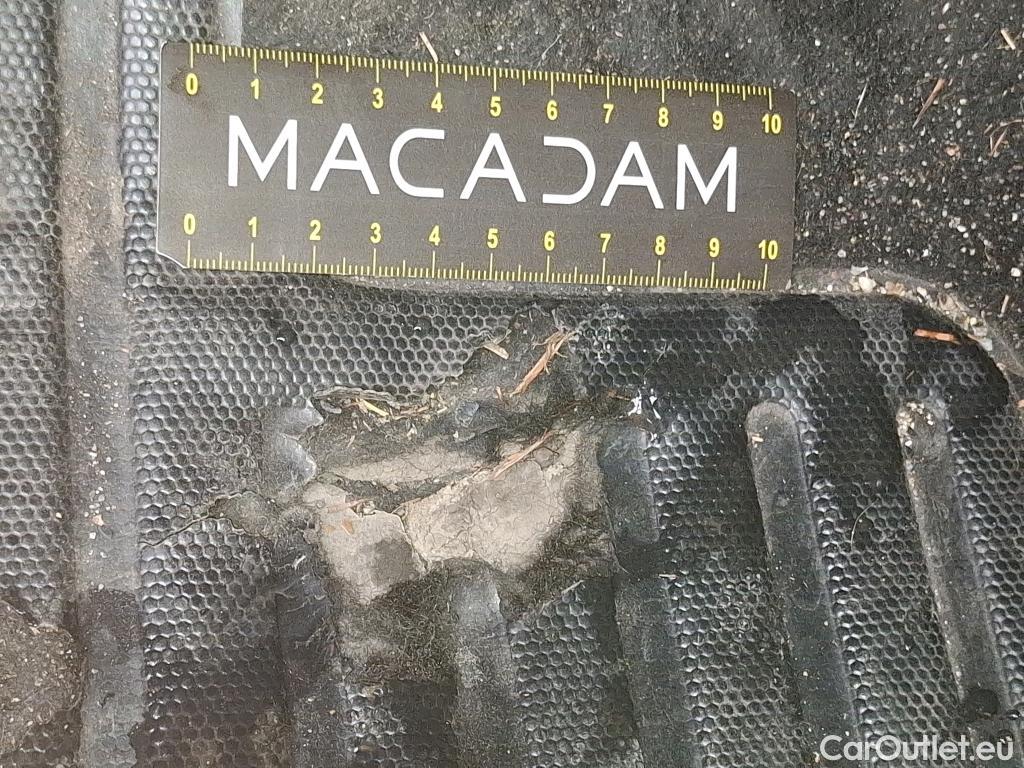  Citroen  C3 CITROEN  SOCIETE VF 5p BER BlueHDi 75 BVM 79g Confort bi-corps VU (Ex 238V) #4